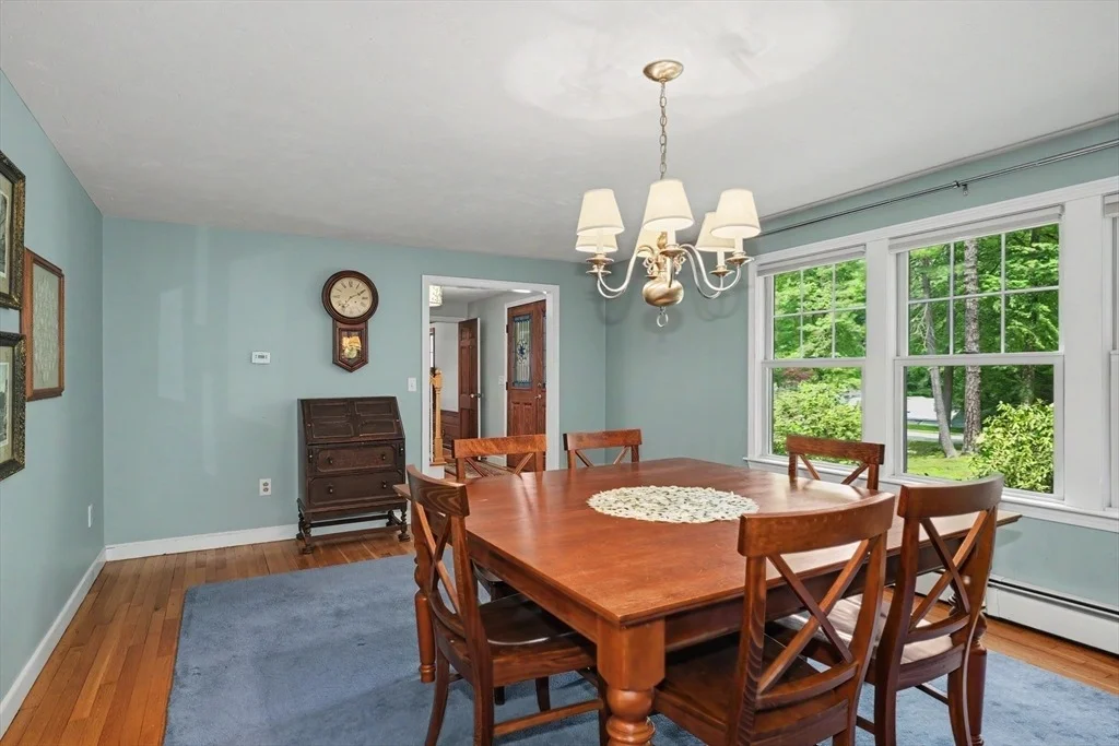 Photo of 42 Cherlyn Dr