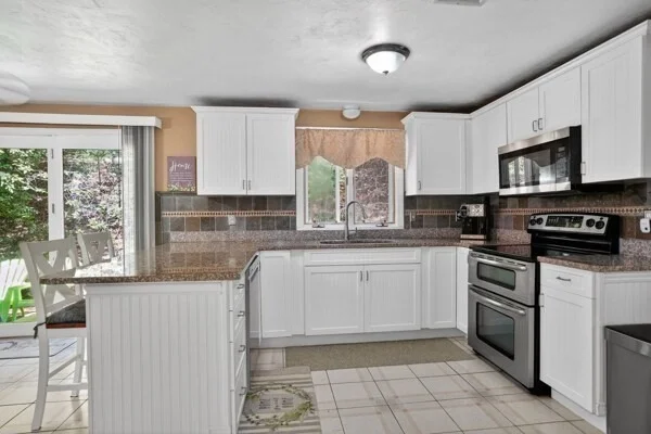Photo of 16 Beaverbrook Road