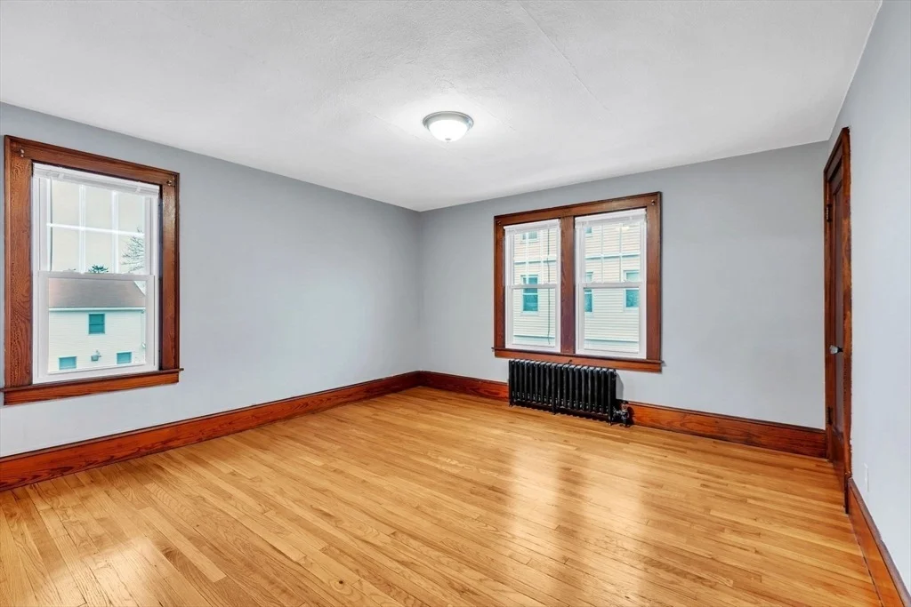 Photo of 458 Broadway St