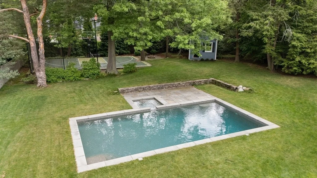 Photo of 191 Newton St