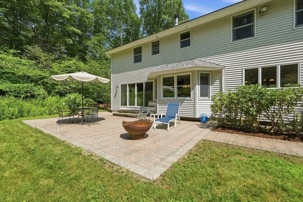 Photo of 46 Laurel Hill Rd