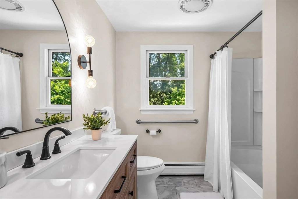 Photo of 13 Golden Dr