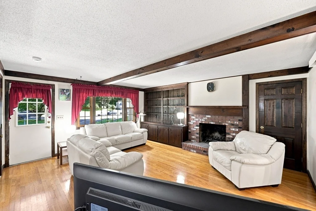 Photo of 76 Mohawk Dr