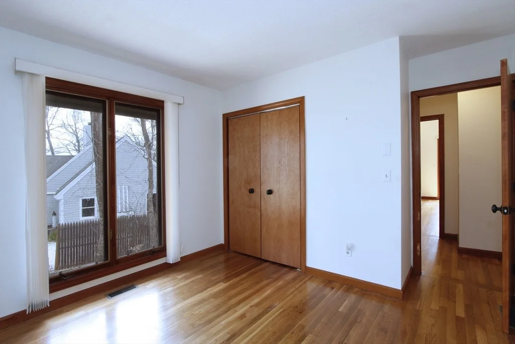 Photo of 60 Redwood Cir