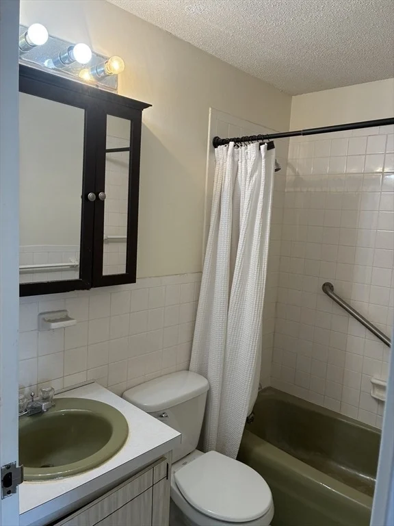 Photo of Unit 43 at 2 Summit