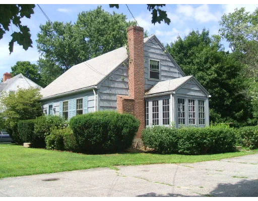 Photo of 12 Saint James Dr.