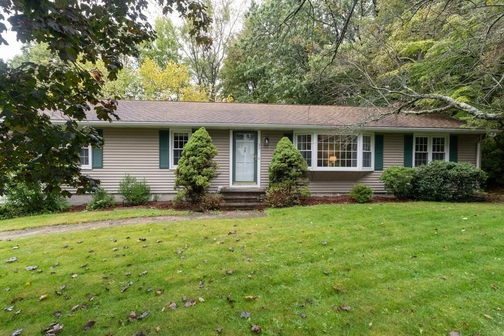 Photo of 39 Old Brook Rd