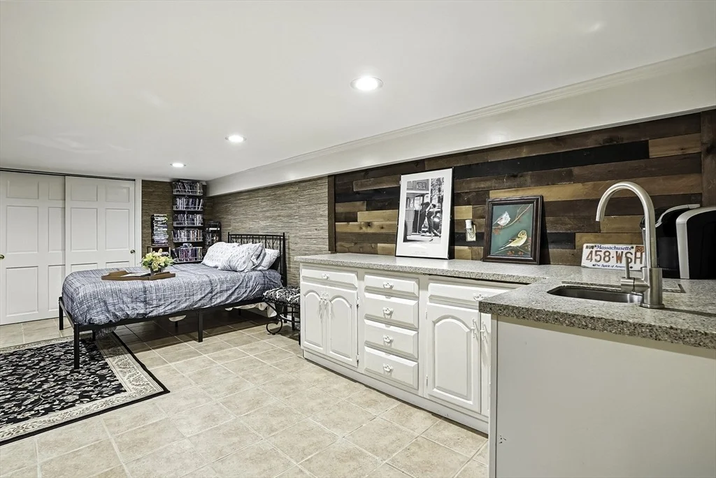Photo of 9 Oak Hill Road