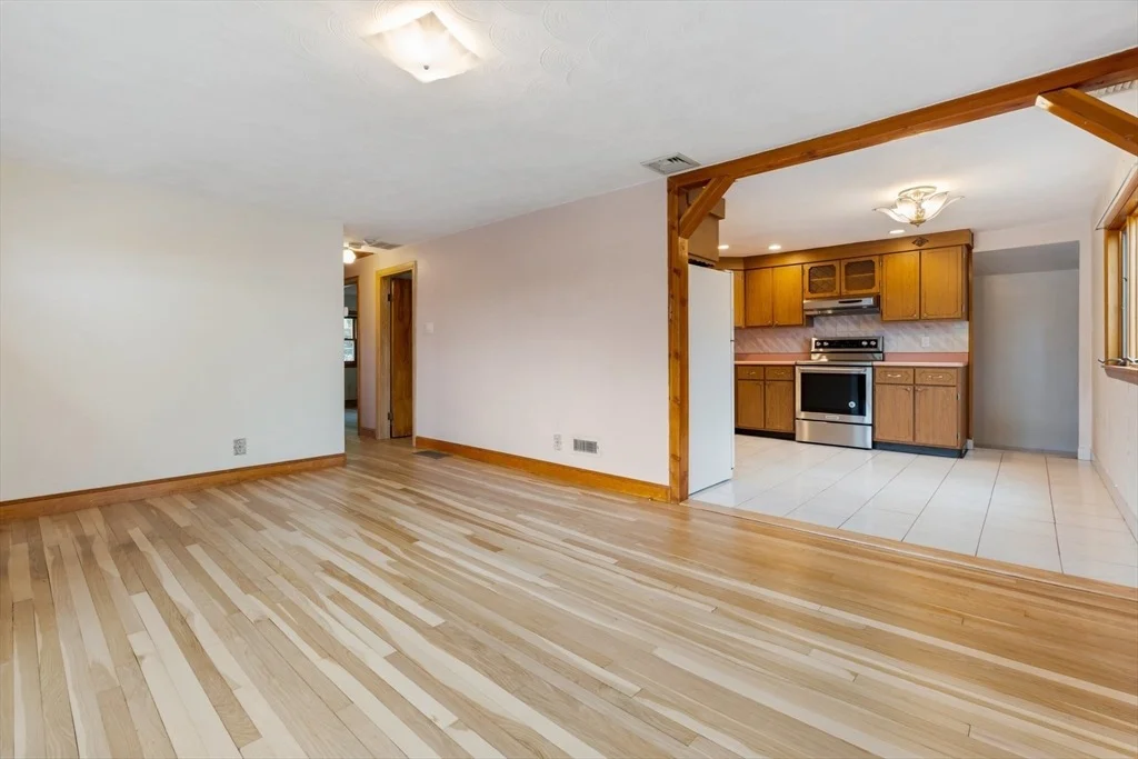 Photo of 303 Forest St