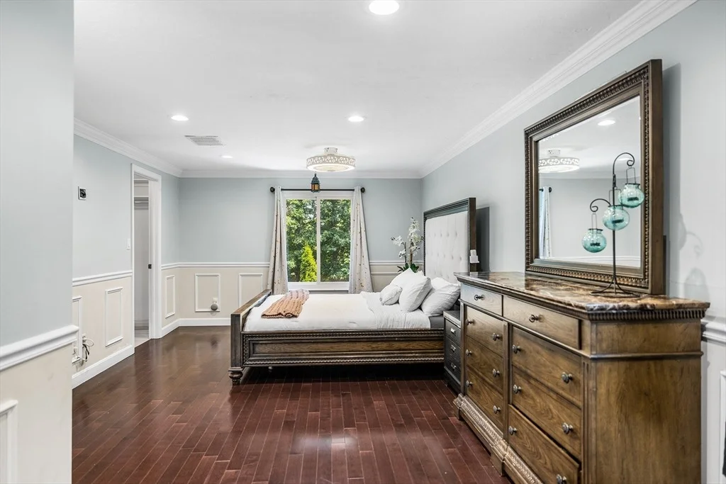 Photo of 7 Sherborne Cir