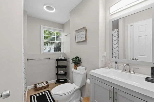 Photo of 105 Lawrence St