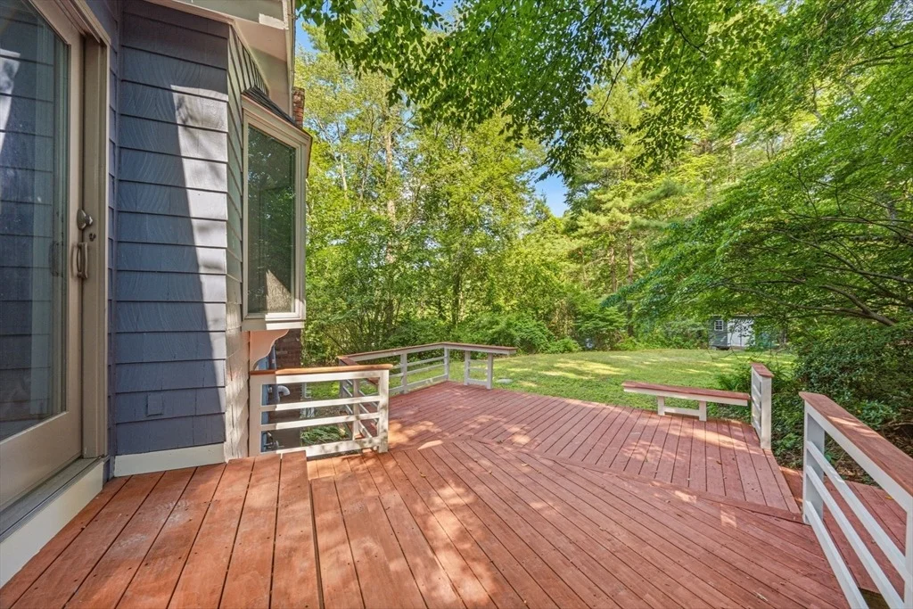 Photo of 7 Hillcrest Dr