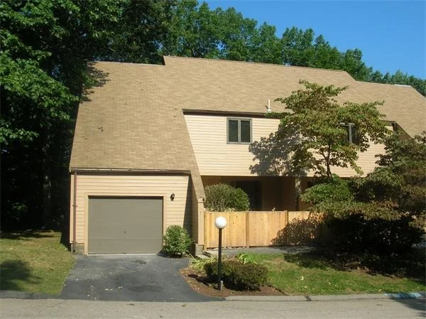 Photo of Unit 7 at 7 Appleton Common