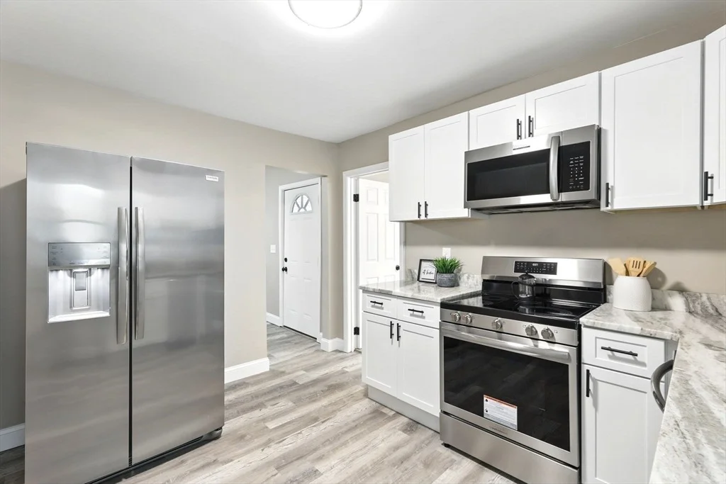 Photo of 2 1/2 James St