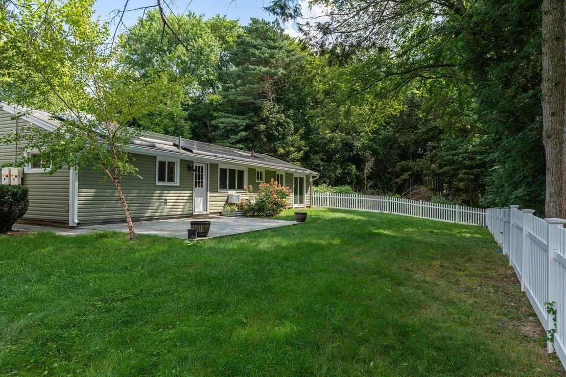 Photo of 1 Amory Ave