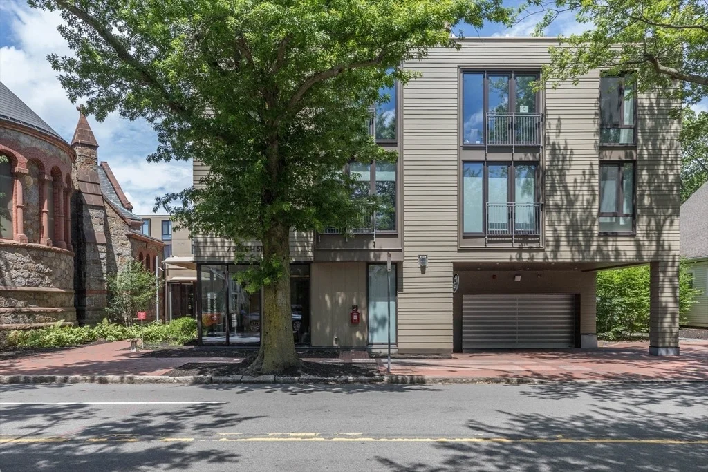 Photo of Unit 310 at 7 Beech St