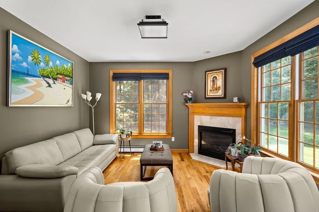 Photo of 294 Cardinal Way