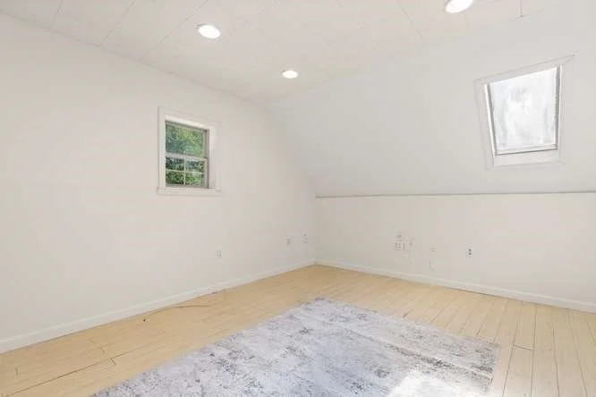 Photo of 84 Walnut St