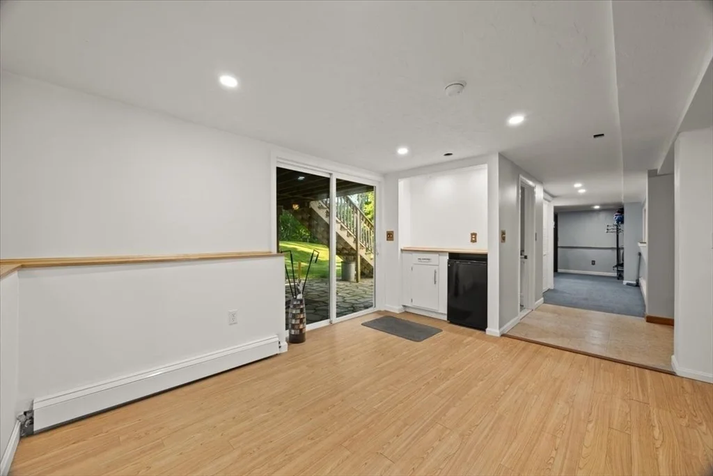 Photo of 26 Brookings Dr