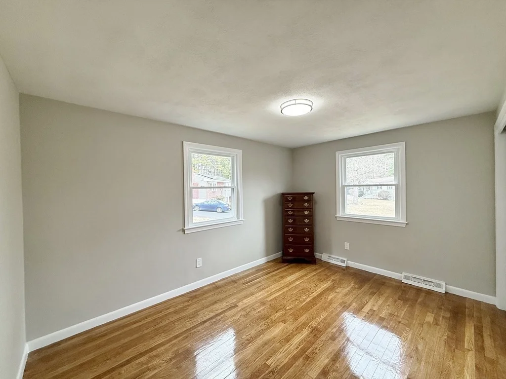 Photo of 105 Duncan Rd