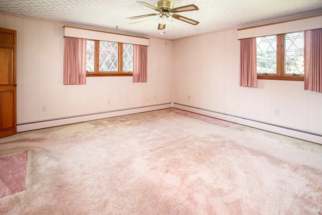 Photo of 74 Kenyon Rd