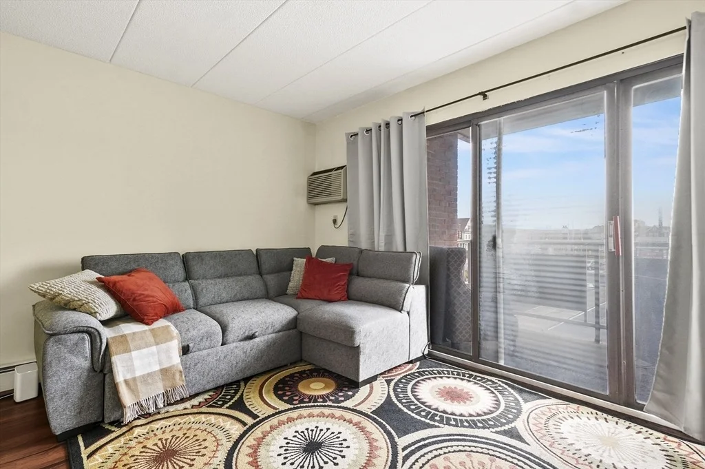 Photo of Unit 32 at 881 Broadway