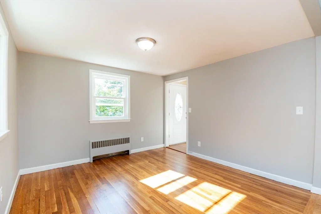 Photo of 4 Highland Cir