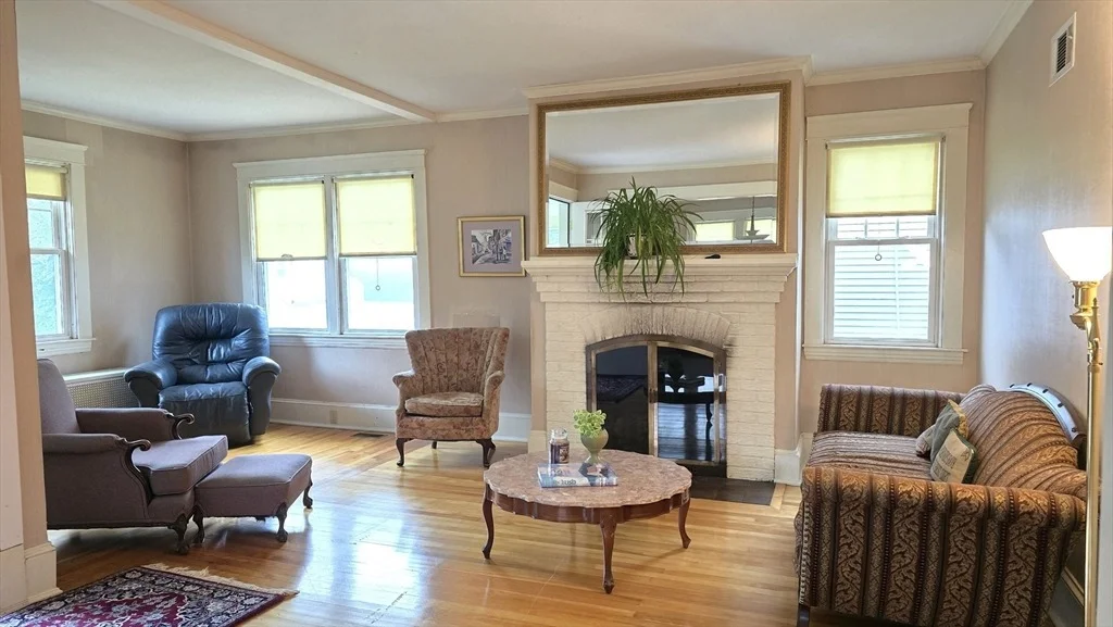 Photo of 21 Arbutus Road