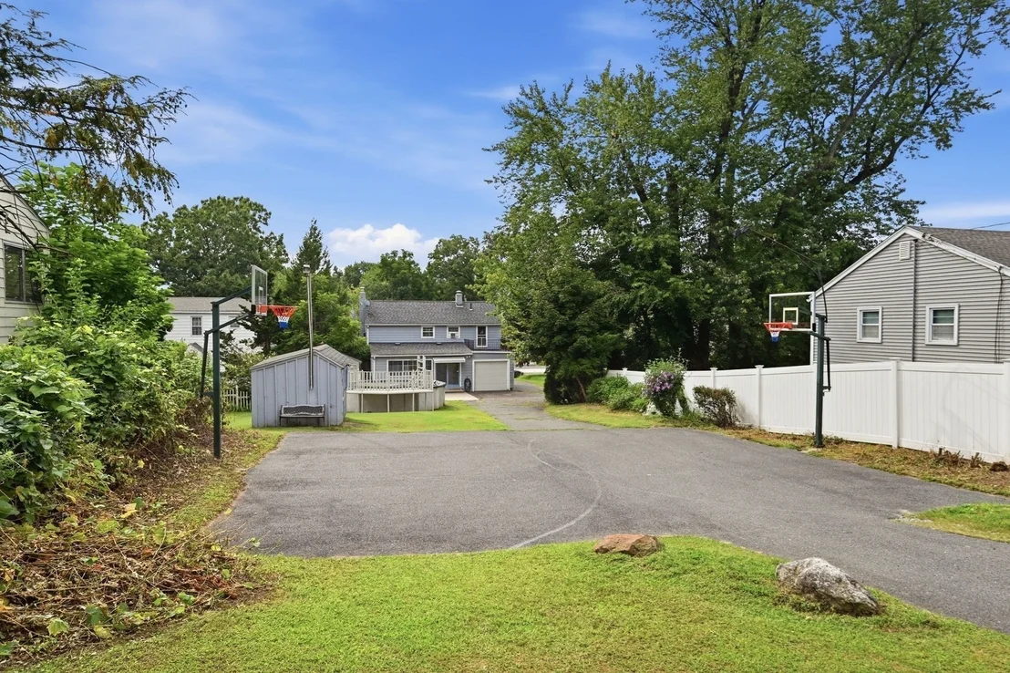 Photo of 89 Abbott St