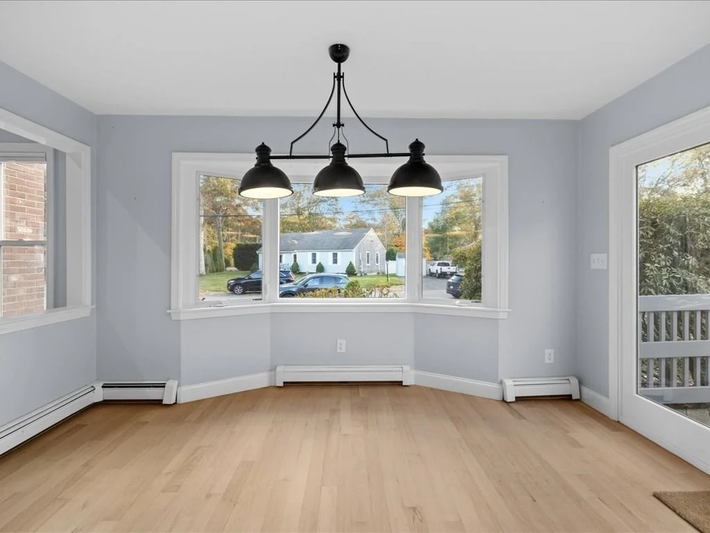 Photo of 266 Algonquin Ave