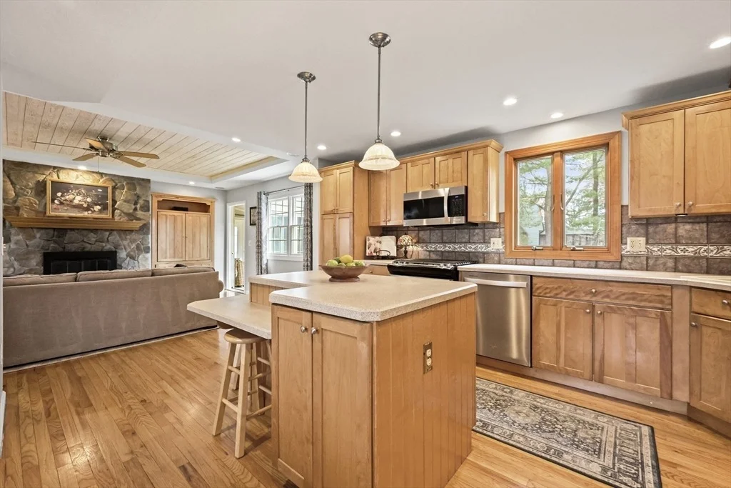 Photo of 9 Metacomet Road