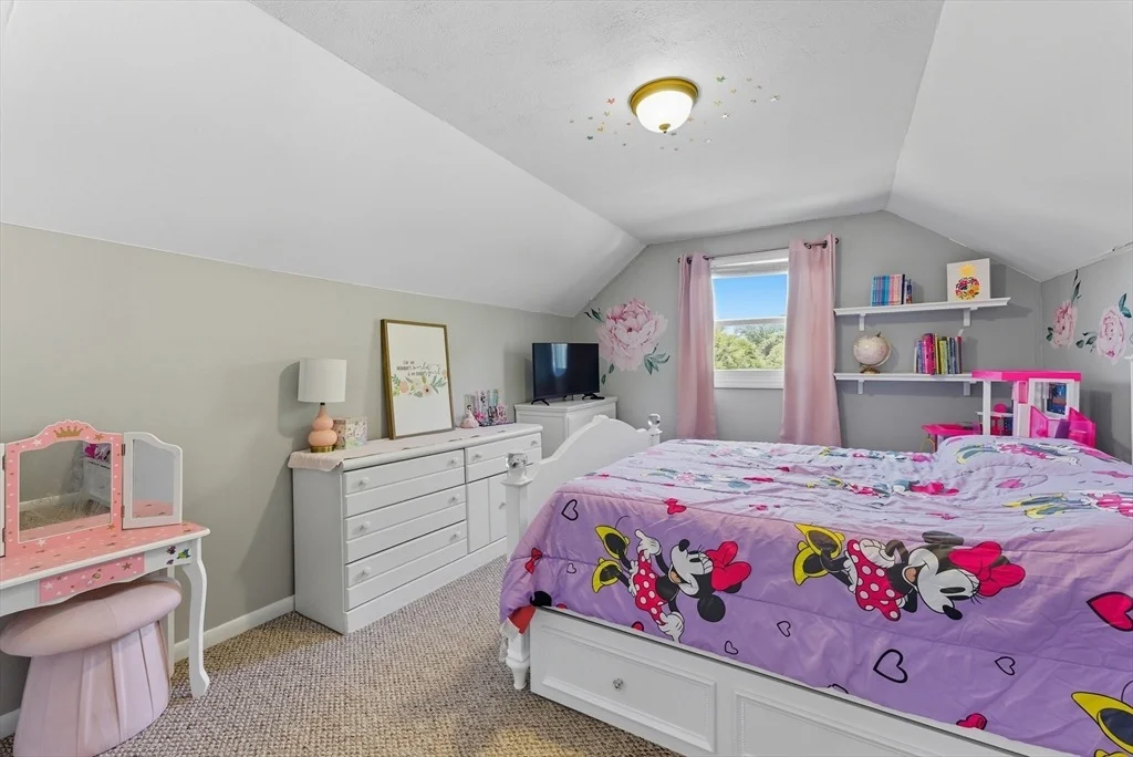 Photo of 89 Vincent Drive
