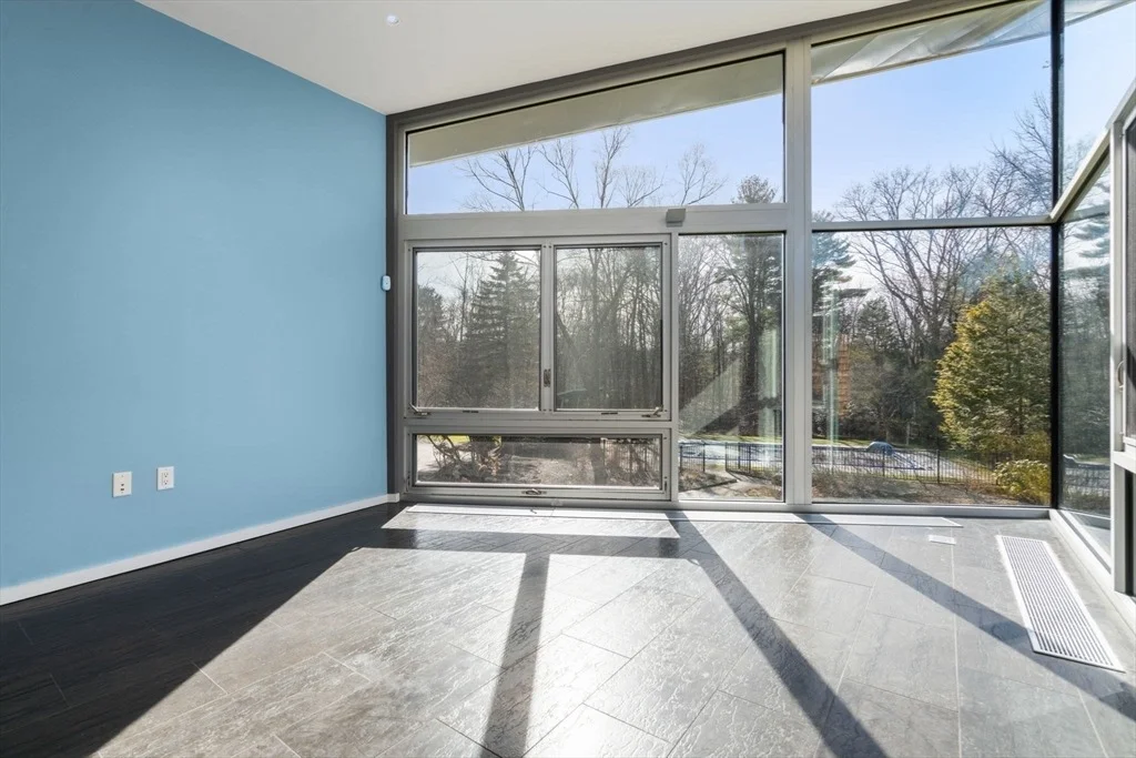 Photo of 482 Glen Road
