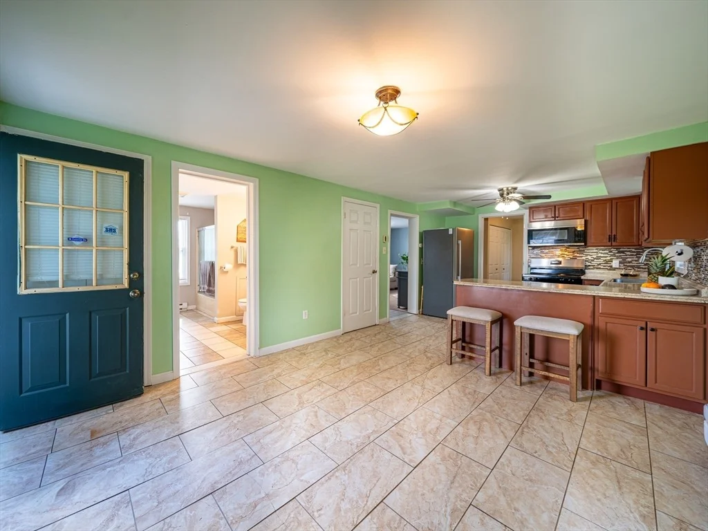 Photo of 2 Amesbury St