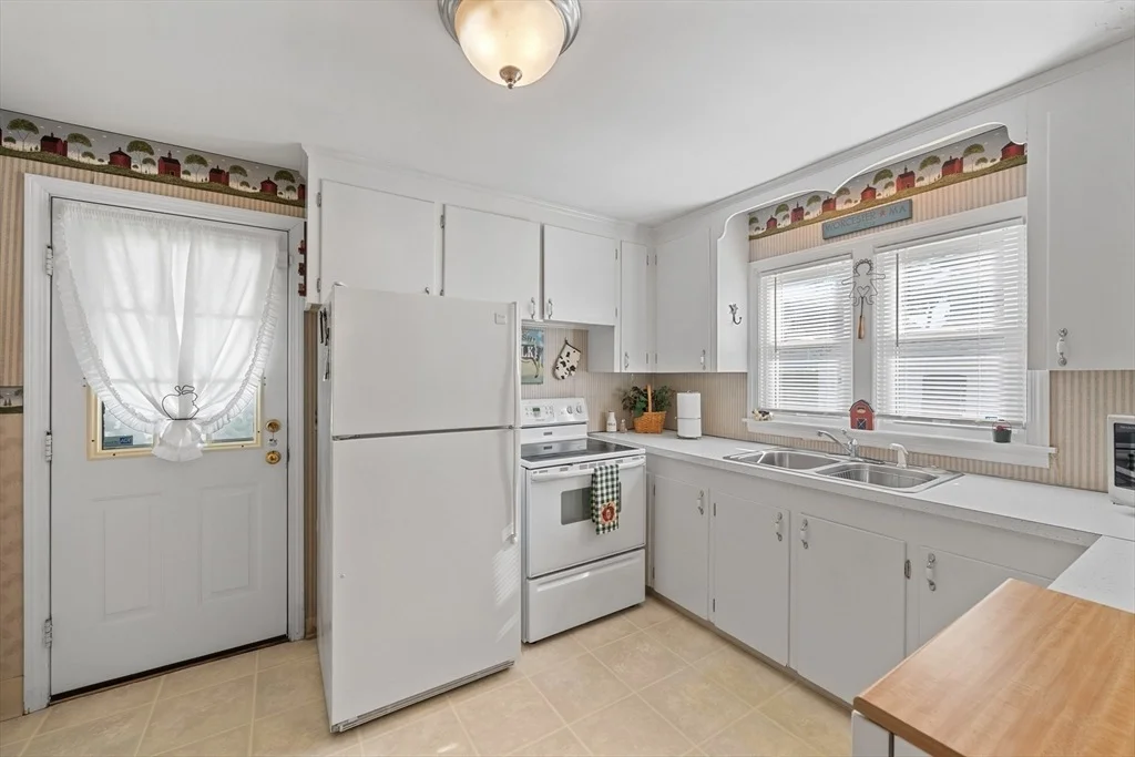 Photo of 16 Thornton Rd