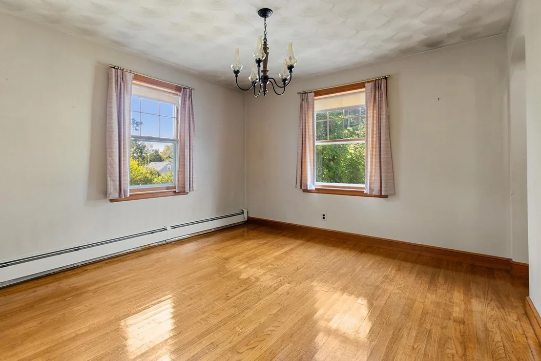 Photo of 40 Valentine Rd