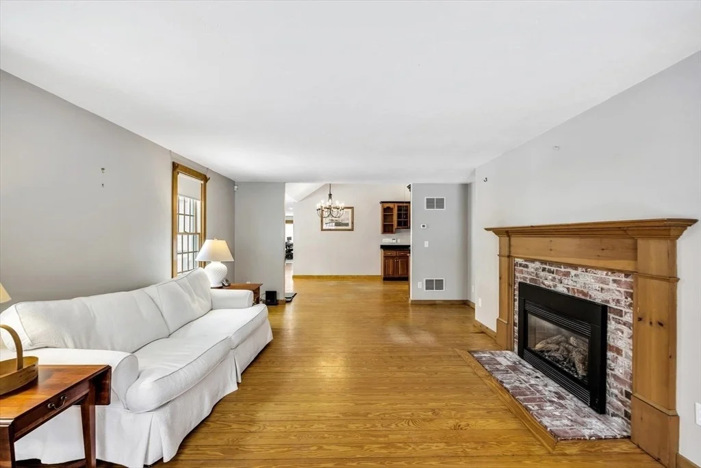 Photo of 85 Clamshell Cove Rd