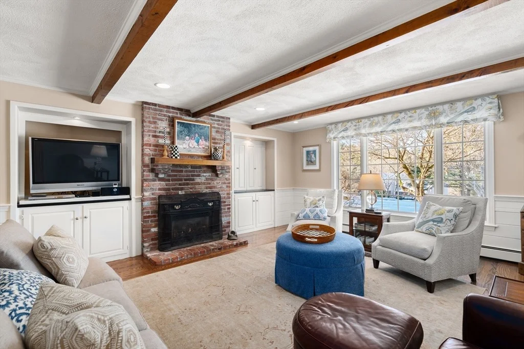Photo of 23 Algonquin Road