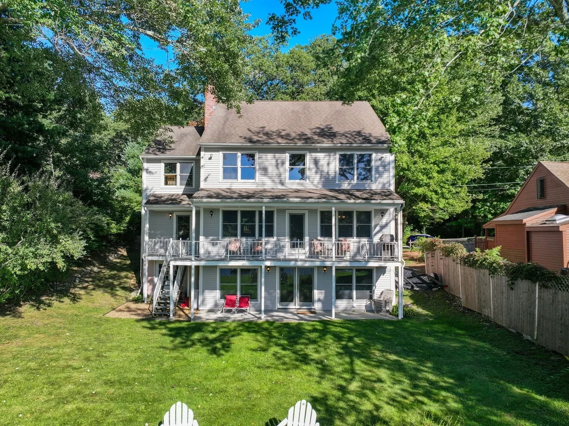 Photo of 10 Klondike Rd