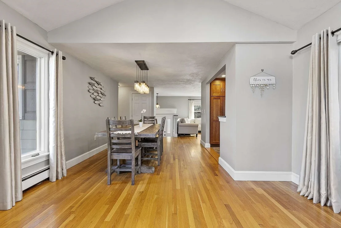 Photo of 30 Mohawk Dr