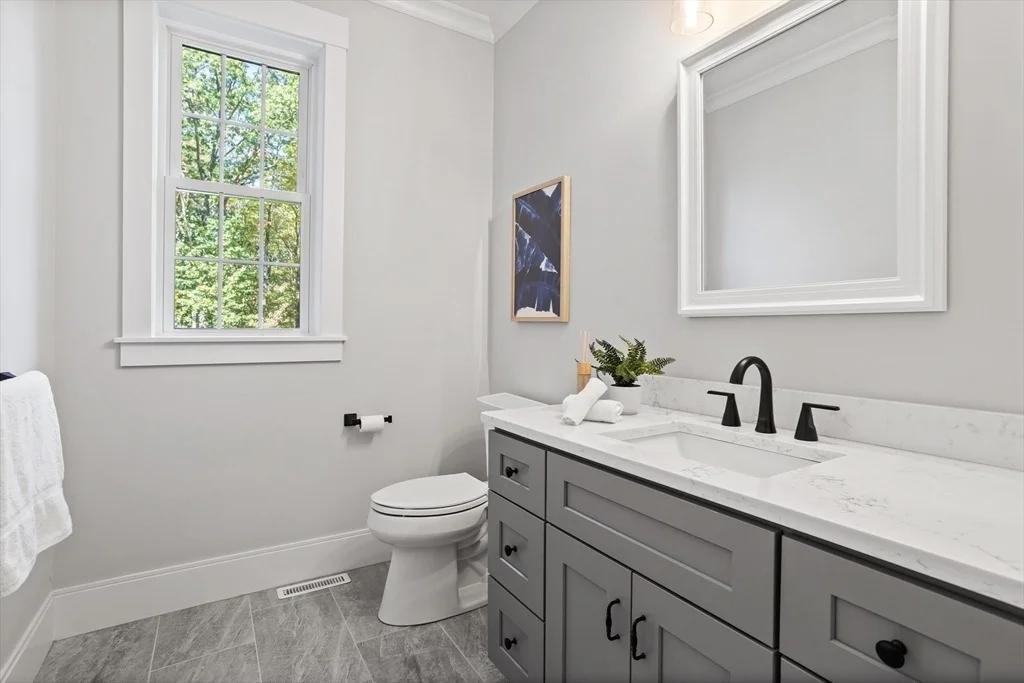 Photo of 236 Bolton Rd