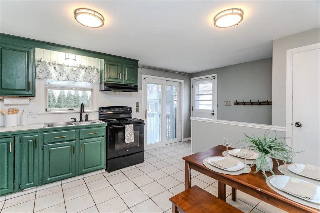 Photo of 28 Birch Glen Rd