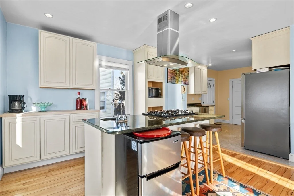 Photo of 68 Hampton Cir