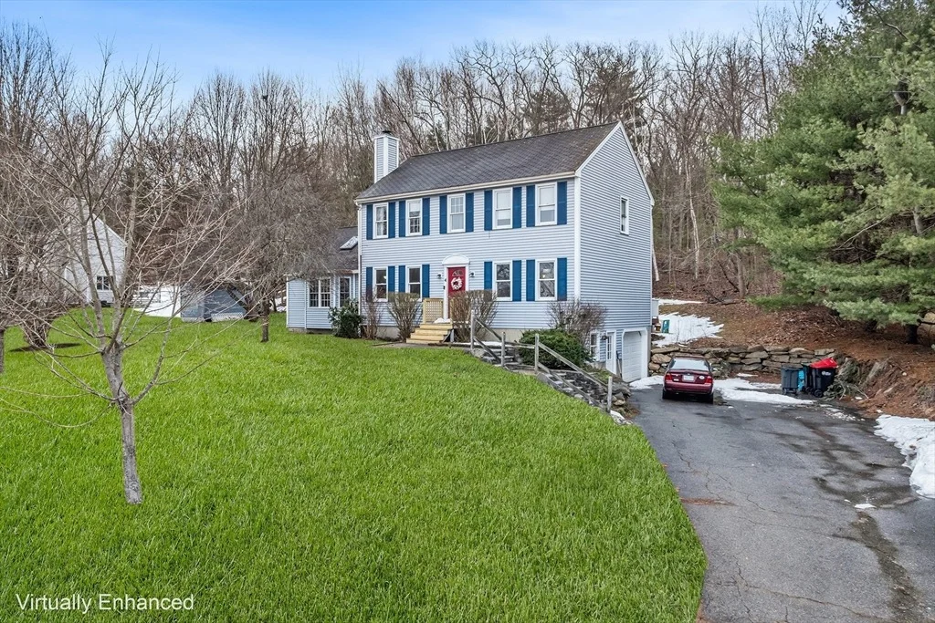 Photo of 4 Hillside Dr