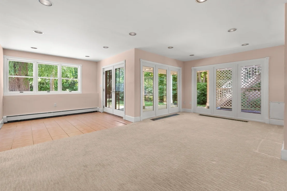 Photo of 174 Willow Rd