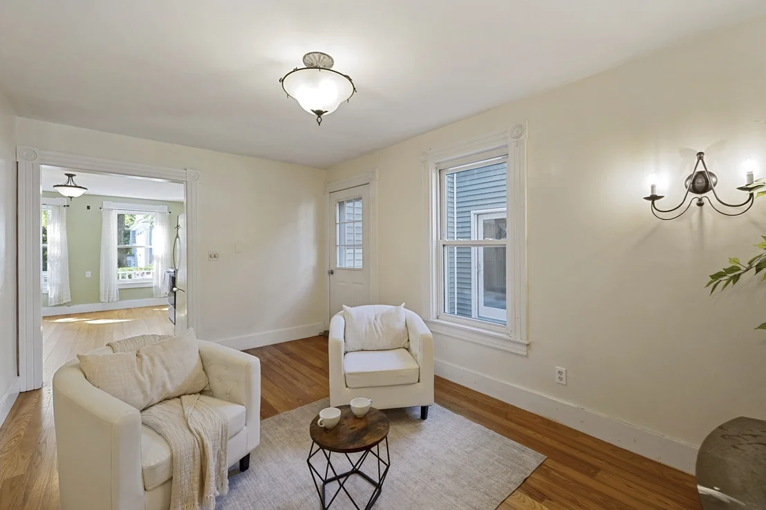 Photo of 10 Spring St