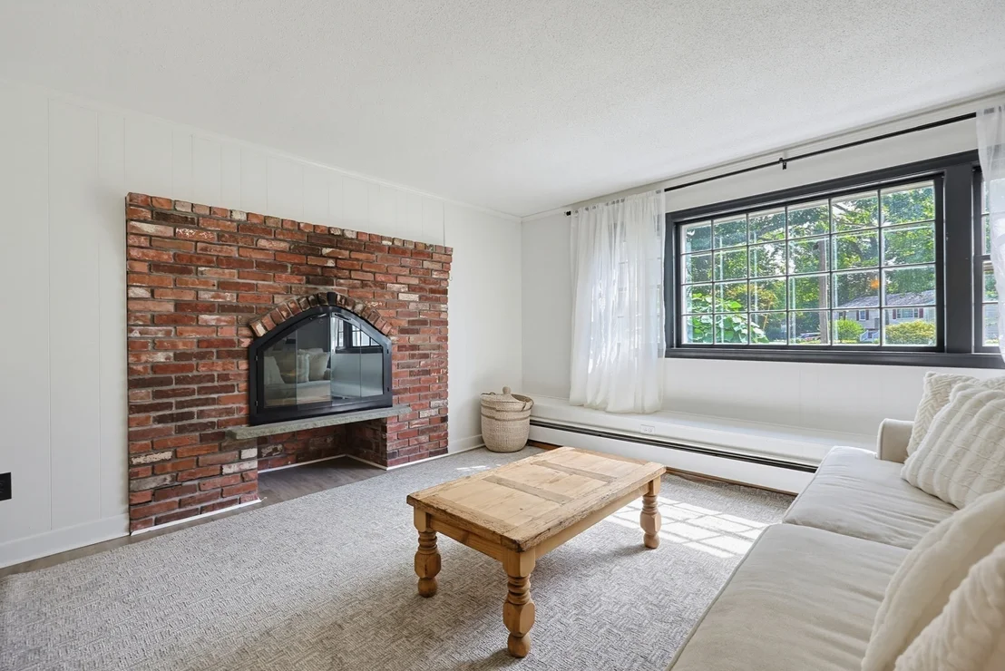 Photo of 10 Howe Circle