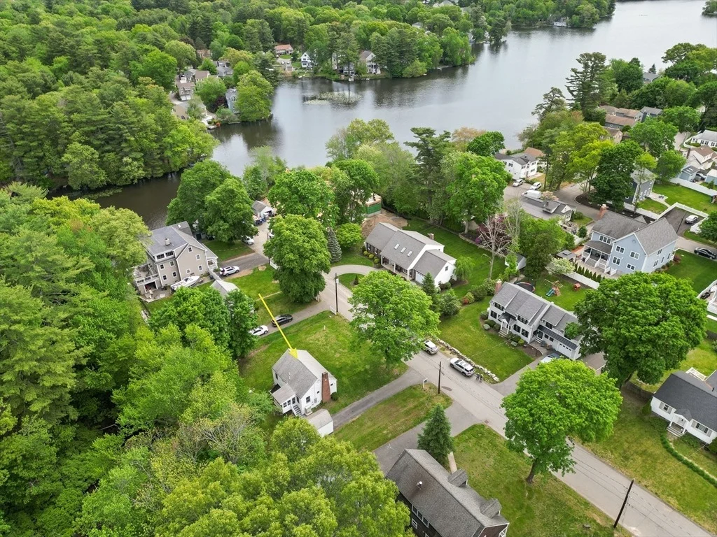 Photo of 84 Crest Rd