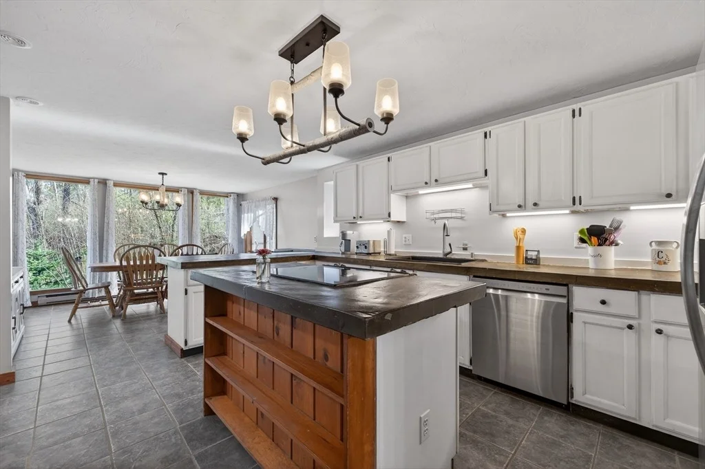 Photo of 156 Wales Rd