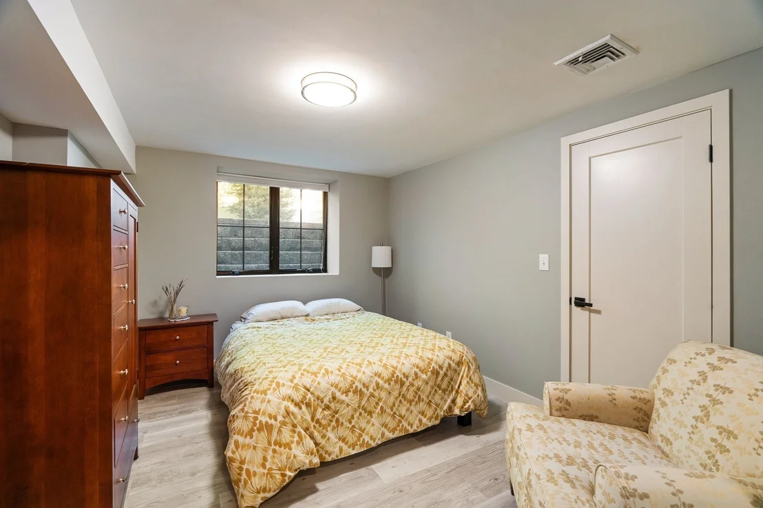 Photo of 32 Lantern Ln